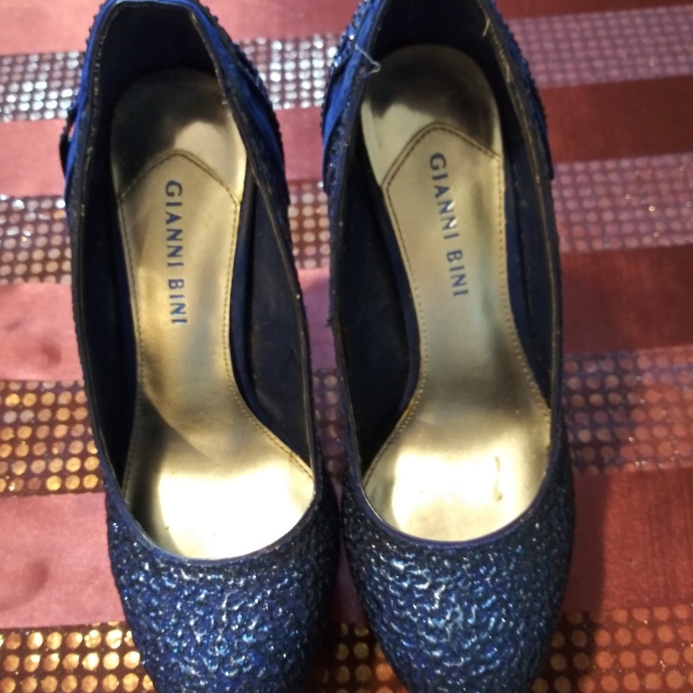 Gianni Bini High Heel Shoe